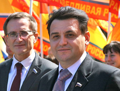 Олег Михеев (справа). Фото http://www.oleg-mikheev.ru/