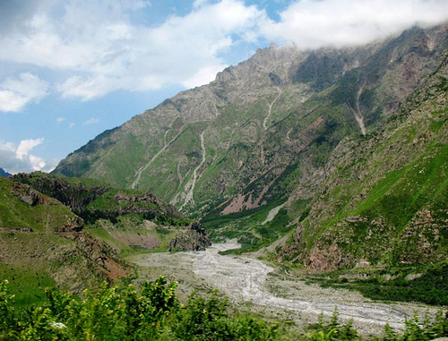 Дарьяльское ущелье в Грузии. Фото: G.N., commons.wikimedia.org, CC BY-SA 3.0 