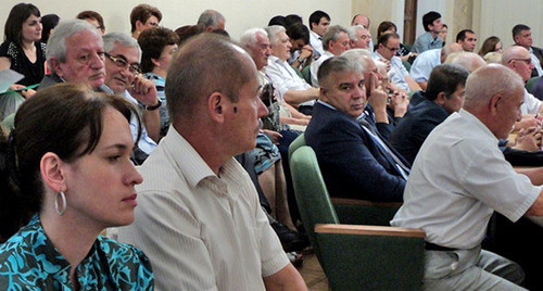 Участники заседания Общественной палаты Кабардино-Балкарии. 8 июля 2014 г. Фото Людмилы Маратовой для "Кавказского узла"