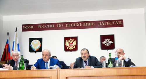 На совещании УФМС по Республике Дагестан, апрель 2014. Фото: http://www.fmsrd.ru/one_new.php?nid=568