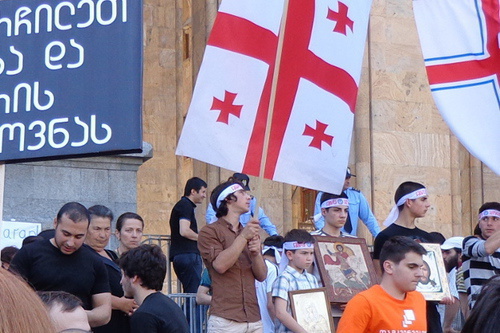 Акция с требованием внесения изменений в антидискриминационный закон. Тбилиси, 17 мая 2014 г.  Фото Инны Кукуджановой для "Кавказского узла".