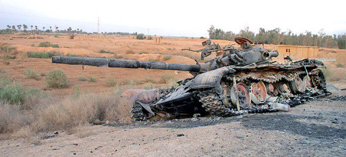 Уничтоженный иракский танк. Фото: An employee of US Army https://ru.wikipedia.org
