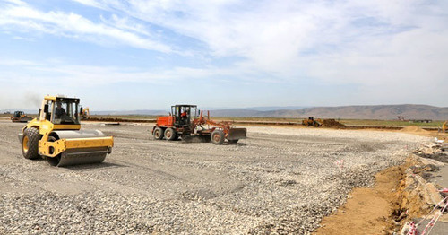 Реконструкция аэропорта Махачкалы. Август 2014 г. Фото http://www.riadagestan.ru/