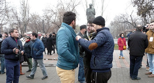 Участники акции протеста в Ереване, 16 декабря 2014. Фото Армине Мартиросян для "Кавказского узла"