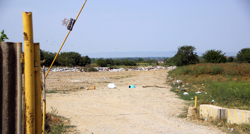 Свалка мусора на окраине села. Фото Магомеда Магомедова для "Кавказского узла" 