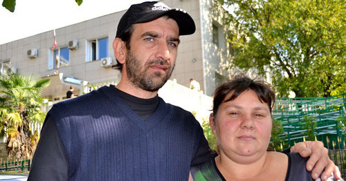 Мардирос Демерчян с женой. Фото Светланы Кравченко для "Кавказского узла"