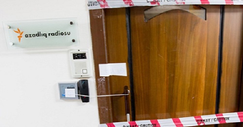 После обыска в редакции бакинского бюро "Радио Свобода" 26 декабря 2014 года. Фото Азиза Каримова для "Кавказского узла"