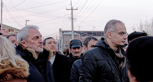 Депутат от АНК Арам Манукян (слева) и секретарь АНК Арарат Зурабян (справа) на панихиде. Фото Нарека Туманяна