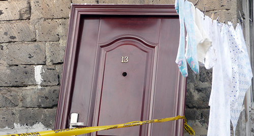 Дверь дома семьи Аветисян. Фото Тиграна Петросяна для