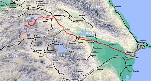 Карта строящейся железнодорожной магистрали. Фото: https://upload.wikimedia.org/wikipedia/commons/3/33/Map_of_the_Kars-Akhalkalaki-Tbilisi-Baku_railway.png