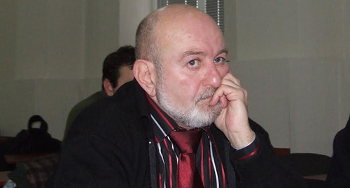 Участник слушаний в тбилиси. Фото Эдиты Бадасян