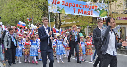 Участники первомайского митинга в Сочи. 1 мая 2015 г. Фото Светланы Кравченко для "Кавказского узла"