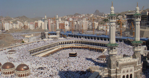 Мечеть аль-Харам. Фото: Al Jazeera English https://ru.wikipedia.org