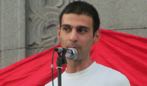 Член группы "Нет грабежу!" Артур Кочарян выступает на акции протеста. Ереван, 11 сентября 2015 года. Фото Армине Мартиросян для "Кавказского узла"