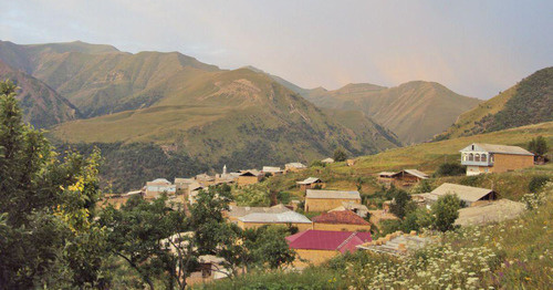 Село Наказух Гунибского района Дагестана. Фото: Зарема Алиева http://www.odnoselchane.ru/
