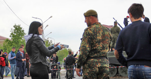 Жители республики заявили об усилении мер безопасности в Грозном по случаю празднования Дня чеченской женщины. Фото Магомеда Магомедова для "Кавказского узла".