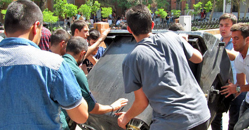 Акция протеста против подорожания электроэнергии. Ереван, 24 июня 2015 г. Фото Тиграна Петросяна для "Кавказского узла"