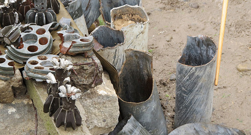 Остатки снарядов, выпушенных по карабахским позициям из гранатометов и минометов. Фото Алвард Григорян для "Кавказского узла"