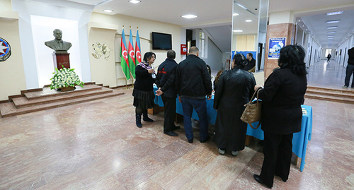 На избирательном участке в Азербайджане. 01.11.2015 Фото Азиза Каримова для "Кавказского узла"