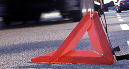 Аварийный знак на дороге. Фото: http://23.mchs.gov.ru/operationalpage/operational/item/3231166/