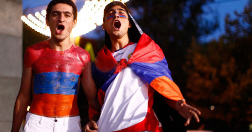 Болельщики сборной Армении по футболу. Фото PanARMENIAN Photo / Arthur Gevorgyan
