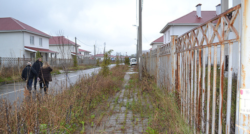 Улица поселка для олимпийских переселенцев. Фото Светланы Кравченко для "Кавказского узла"