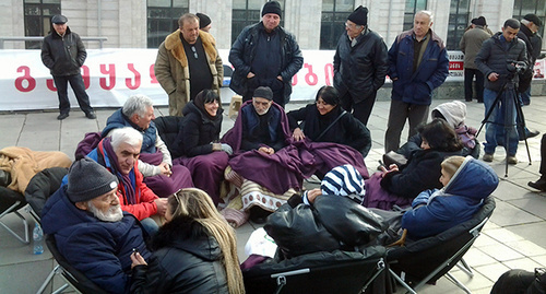 Участники голодовки "Альянса патриотов" в Тбилиси. Фото Беслана Кмузова для "Кавказского узла"