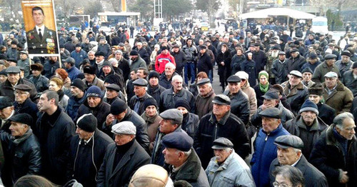 Сторонники Фронта общественного спасения "Новая Армения" во время митинга. Ереван, 11 декабря 2015 г. Фото Армине Мартиросян для "Кавказского узла"