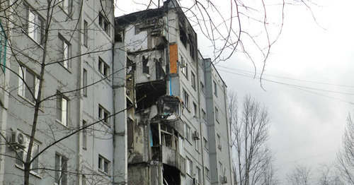 Разрушенная многоэтажка в Волгограде признана аварийной. 24 декабря 2015 г. Фото Татьяны Филимоновой для "Кавказского узла"