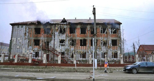 Здание разрушенной во время спецоперации 20 декабря 2014 года школы № 20. Фото: Nac.gov.ru