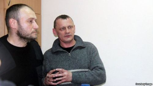 Николай Карпюк и Станислав Клых в суде. Фото: http://www.svoboda.org/content/article/27342893.html