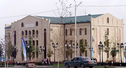 Здание ДУМ Чечни. Фото: http://www.islam.ru/news/2015-09-04/32800