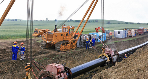 Ремонт газопровода. Фото: http://www.riadagestan.ru/news/company_news/spetsialisty_gazprom_gazoraspredelenie_dagestan_vosstanovili_gazosnabzhenie_18_naselennykh_punktov_/