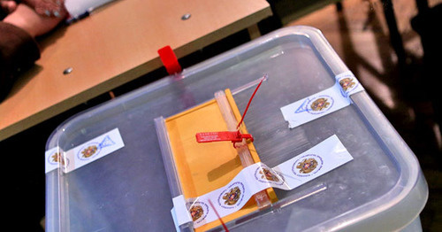 Урна для голосования. Фото: PAN Photo / Vahan Stepanyan