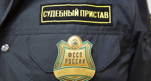 Нашивка на форме "судебный пристав". Фото: http://tvk6.ru/publications/news/15415/