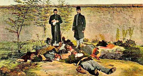 Мусульмане, убитые в Баку и консул, прибывший, чтобы увидеть их тела. Почтовая открытка Ирана. 1918 г. Фото: Carte Postale de Perse http://ru.wikipedia.org/