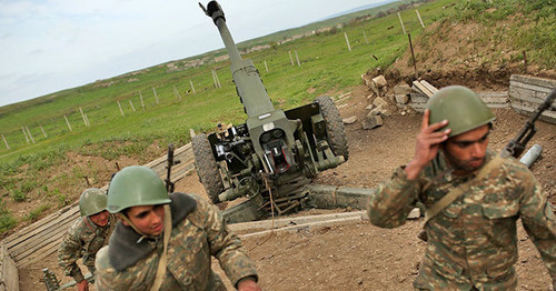 На линии соприкосновения. Нагорный Карабах. Фото: © PAN Photo / Vahan Stepanyan