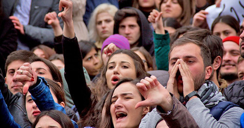 Протестующие студенты госуниверситета. Тбилиси, 14 марта 2016 г. Фото: Sputnik/Levan Aviabreli http://sputnik-georgia.ru/society/20160314/230588067.html