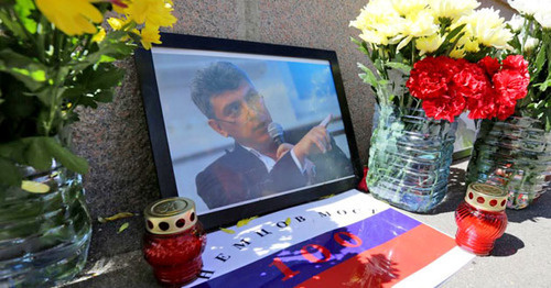 Мемориал Бориса Немцова на Большом Москворецком мосту. Фото: Ivan Trfilov (RFE/RL)