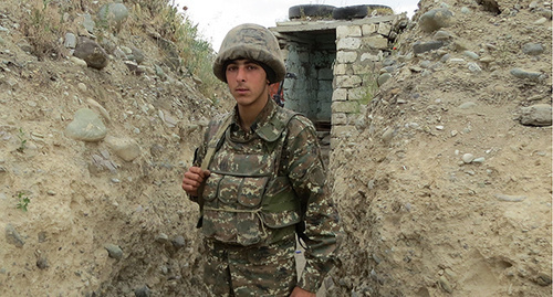 Солдат срочной службы Нагорного Карабаха на боевом посту. Фото Алвард Григорян для "Кавказского узла"
