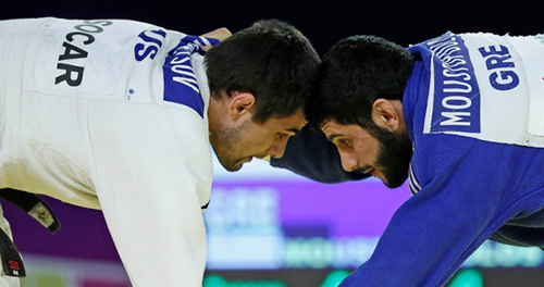 Алан Хубецов (слева) во время поединка. Фото: http://www.judo.ru/gallery/322/ 