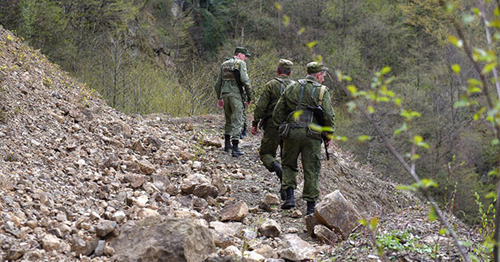 Пограничники на границе Южной Осетии и Грузии. Фото: Sputnik/Ада Багиан