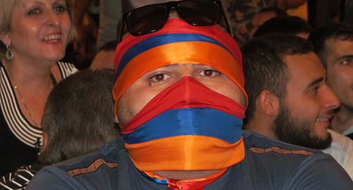 Сторонники «Сасна Црер» во время шествия в Ереване. Фото Тиграна Петросяна для "Кавказского узла"