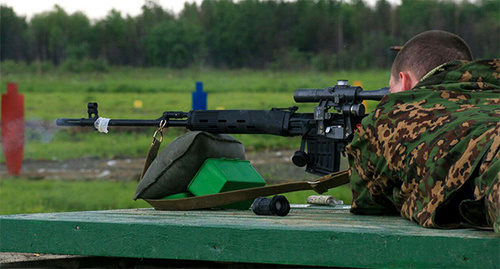 Снайпер на полигоне. Фото: http://мультимедиа.минобороны.рф/multimedia/photo/gallery.htm?id=30118@cmsPhotoGallery