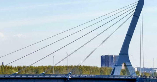 Мост Ахмата Кадырова в Санкт-Петербурге. Фото: RFE/RL http://www.svoboda.org/a/27774201.html