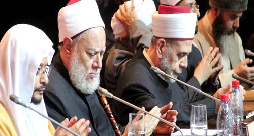 Участники исламской конференции в Грозном. Фото с официальной страницы ДУМ Чечни в Instagram, instagram.com/dumchr