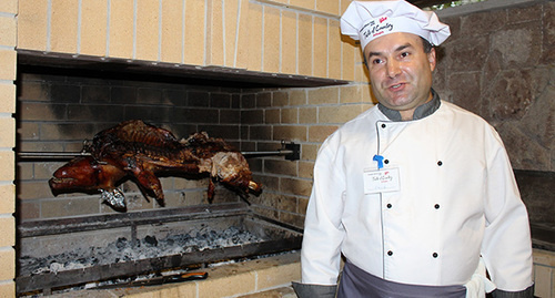 Карабахский повар Давид. Фото Алвард Григорян для "Кавказского узла"