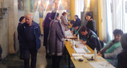 Участок в избирательном округе №1 в Тбилиси. 30 октября, Тбилиси. Фото Беслана Кмузова для "Кавказского узла".