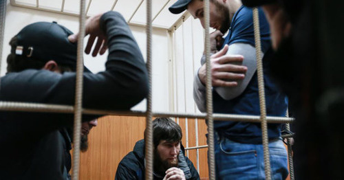 Обвиняемые в совершении убийства Бориса Немцова. Фото: Anton Denisov (RFE/RL)