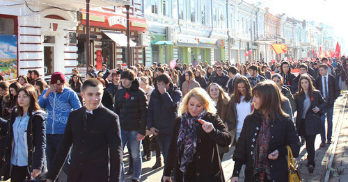 Шествие и митинг во Владикавказе cторонников КПРФ. 7 ноября 2016 г. Фото Эммы Марзоевой для "Кавказского узла"